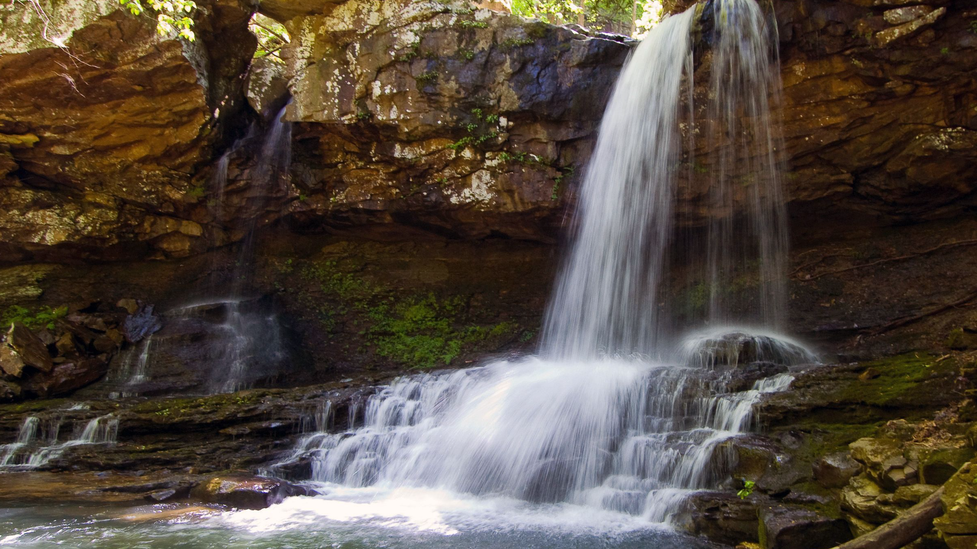 5 easy hiking trails to hidden waterfalls in Georgia