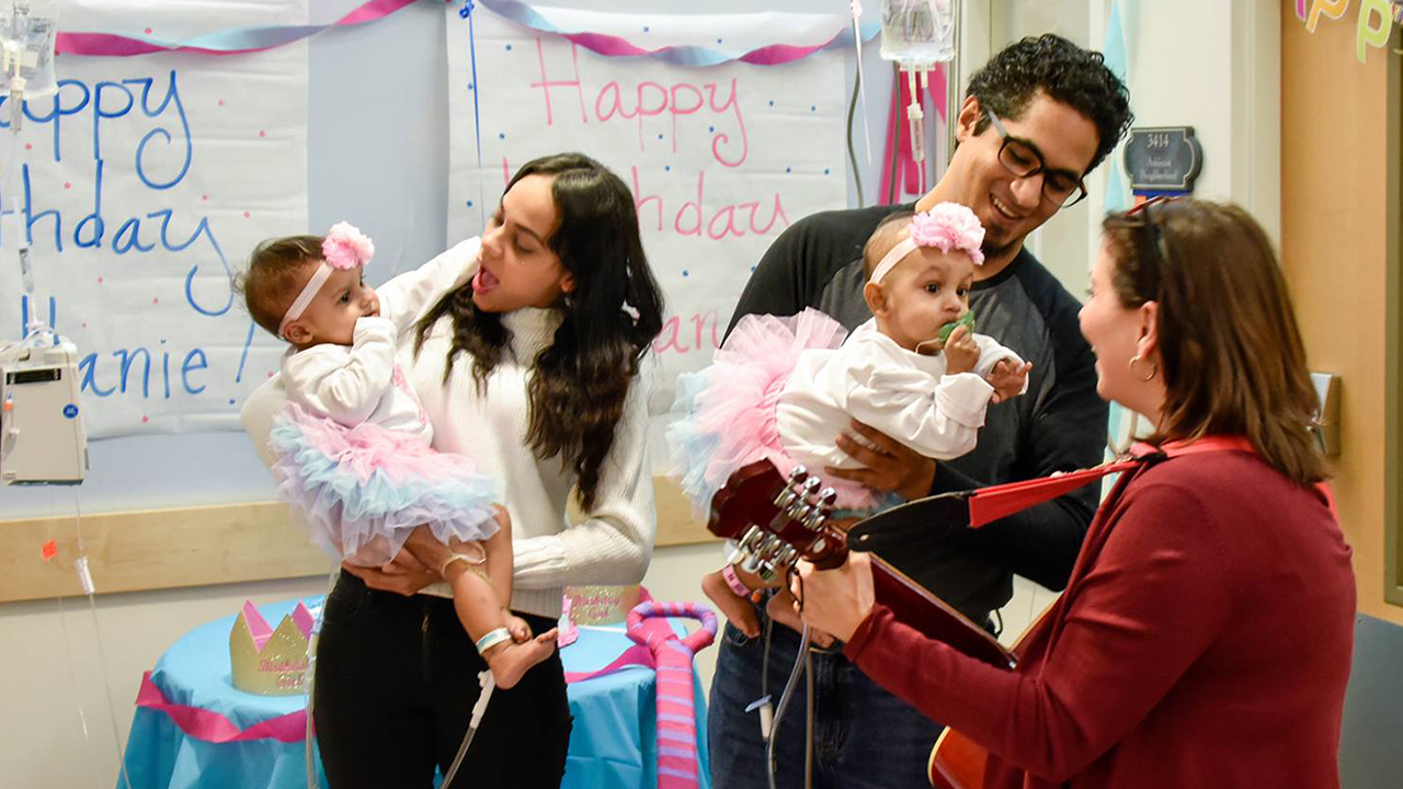 Formerly conjoined twins celebrate first birthday apart, image size:1280x720