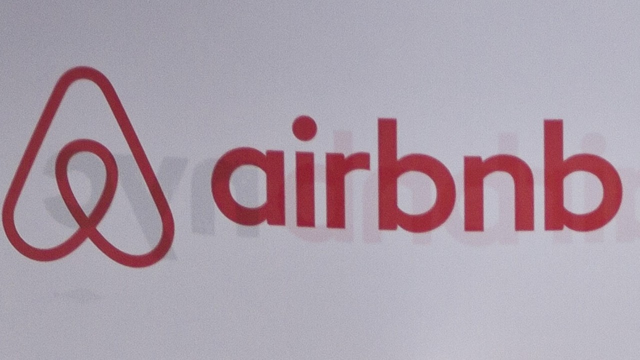 Metro Atlanta cities wrestle with whether to ban Airbnb or cash in