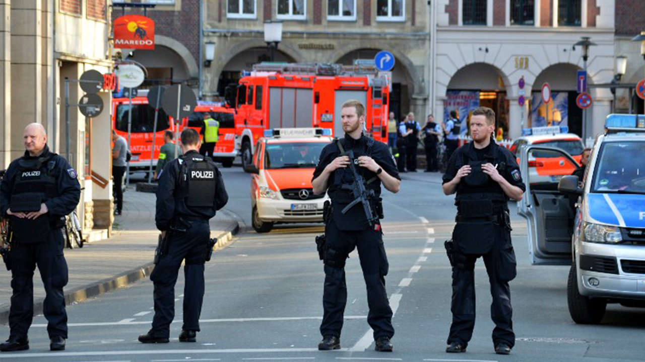 Germany van attack: 2 dead, 20 hurt before driver kills self, police say