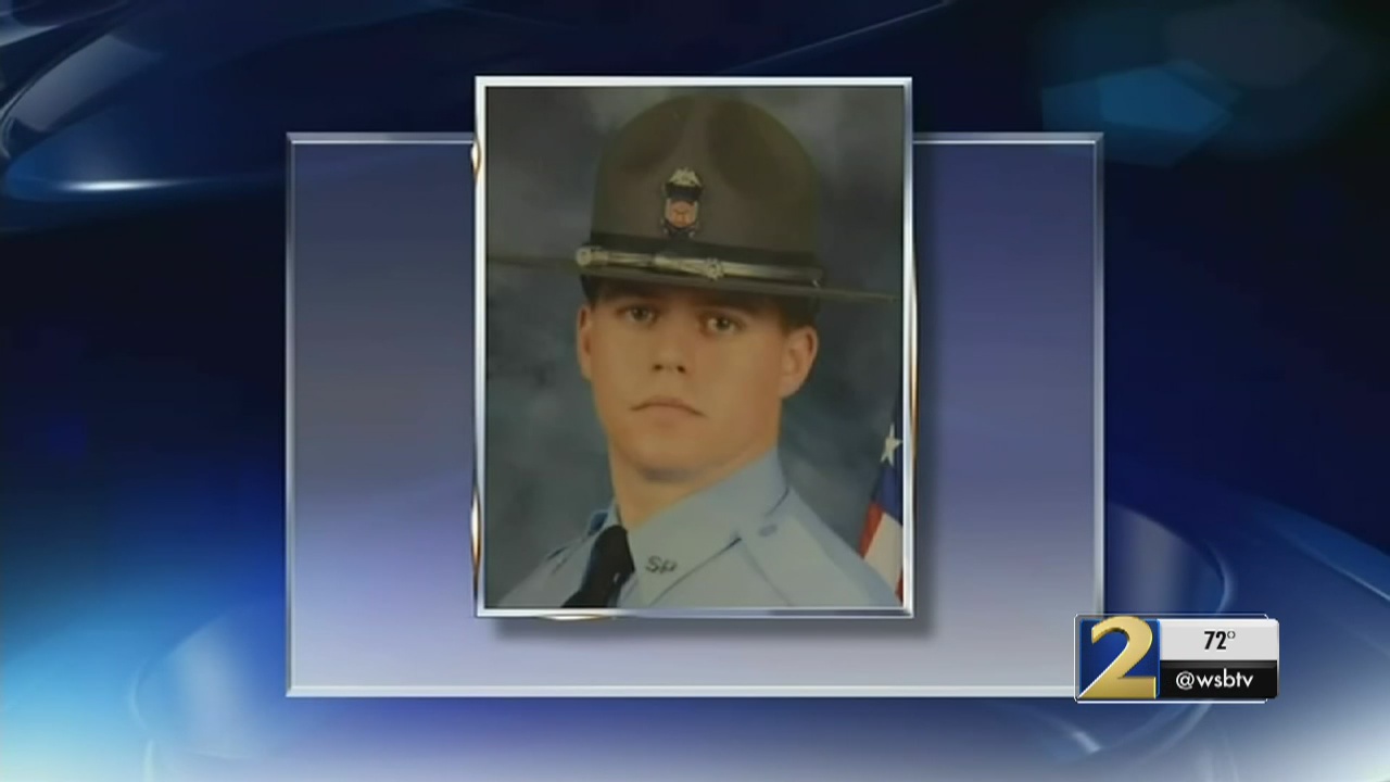 More trouble for ex-trooper accused of causing crash that killed teens