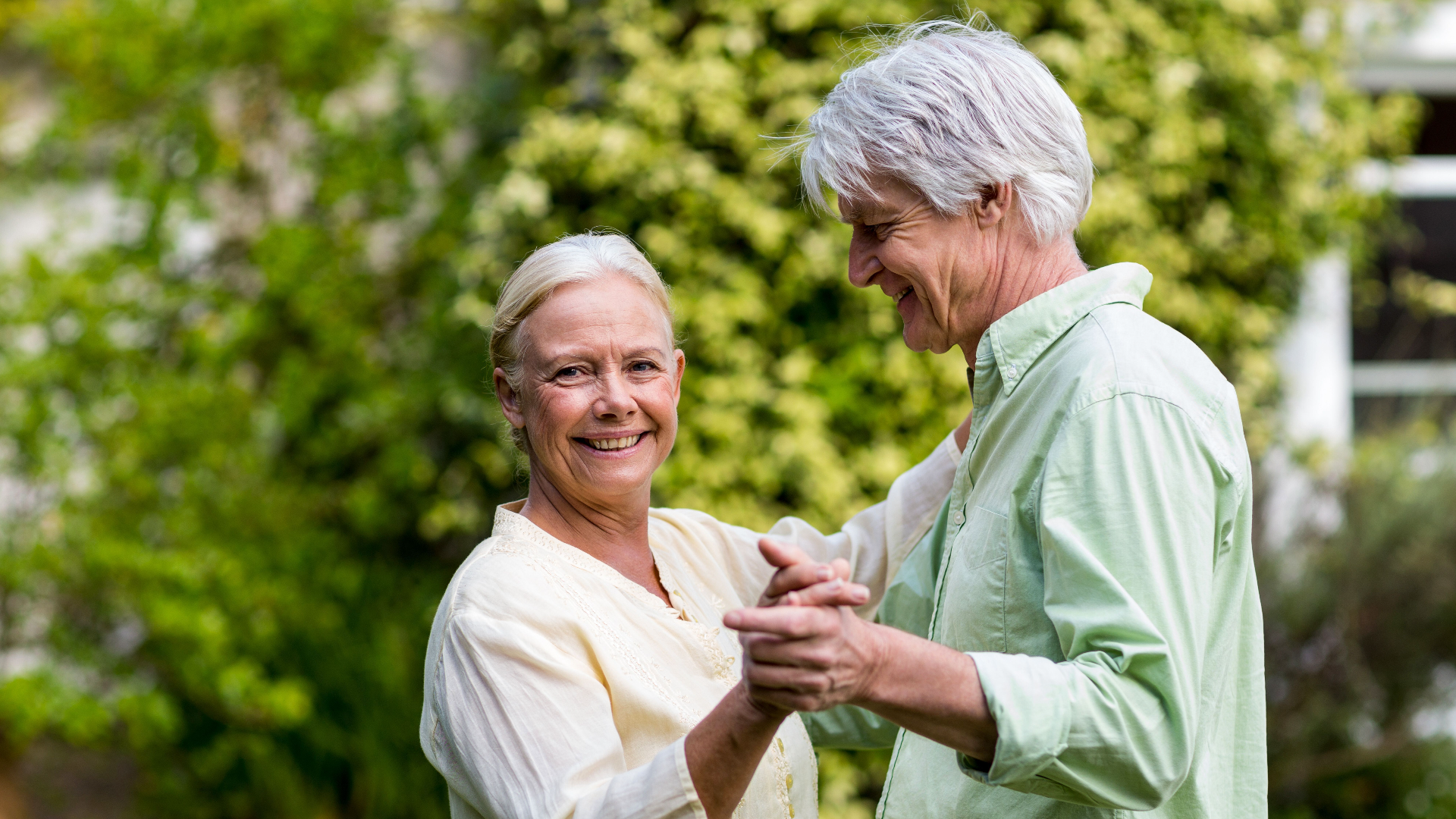 Dieting, exercising in midlife may ward off serious health conditions